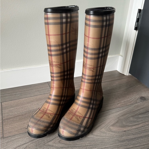 Burberry Shoes - Authentic Burberry Nova Check Rain Boots
